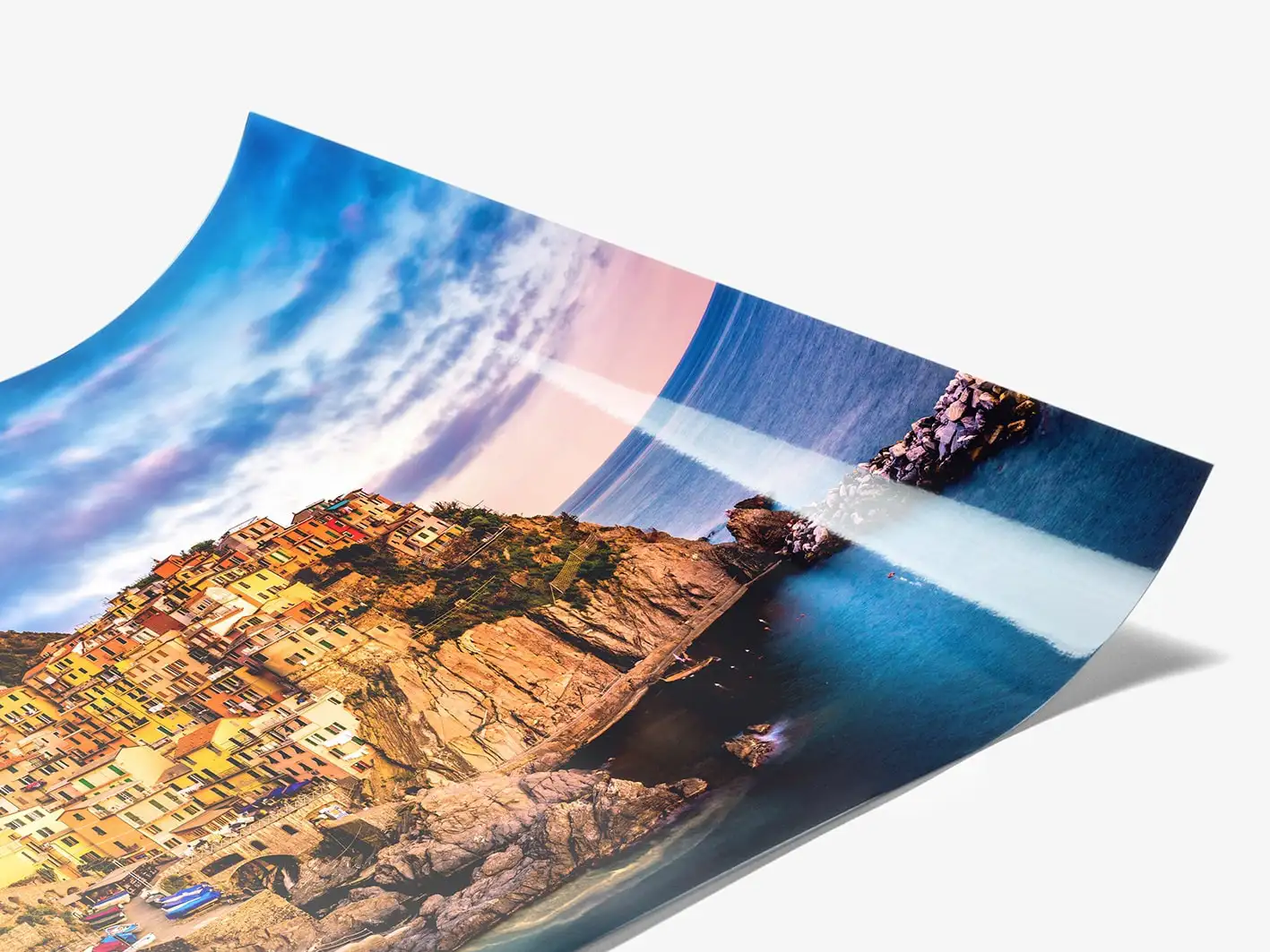 ultraHD-detail-logo-c-WhiteWall.com_-min